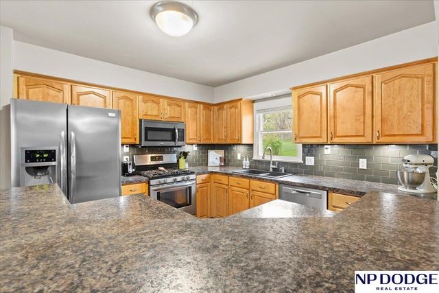 2732 N 123rd Circle, Omaha, NE 68164