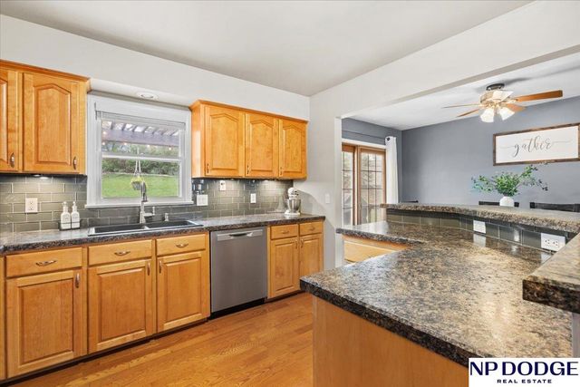 2732 N 123rd Circle, Omaha, NE 68164