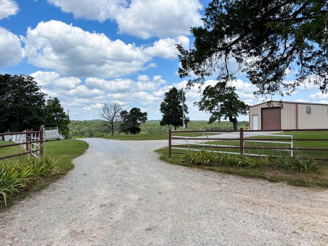 1181 County Road 504, Gainesville, MO 65655