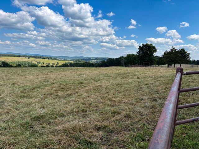 1181 County Road 504, Gainesville, MO 65655