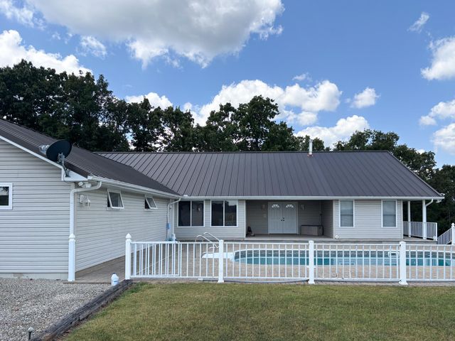 1181 County Road 504, Gainesville, MO 65655