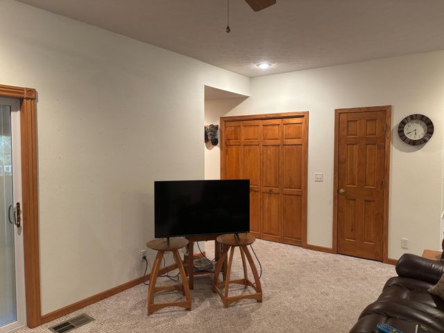 1181 County Road 504, Gainesville, MO 65655