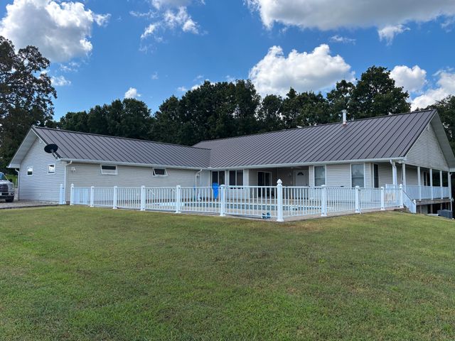 1181 County Road 504, Gainesville, MO 65655