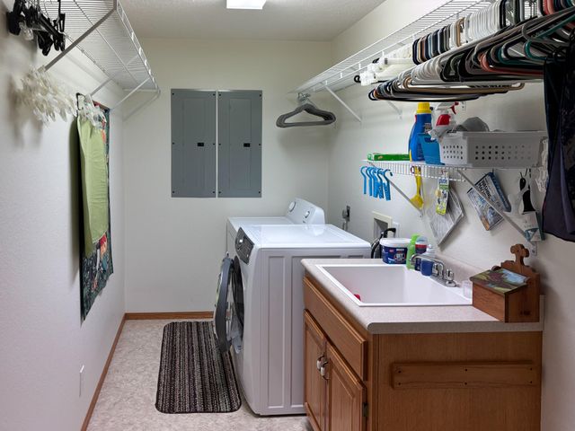 1181 County Road 504, Gainesville, MO 65655