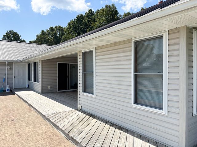 1181 County Road 504, Gainesville, MO 65655