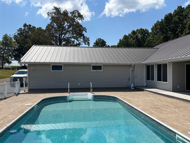 1181 County Road 504, Gainesville, MO 65655