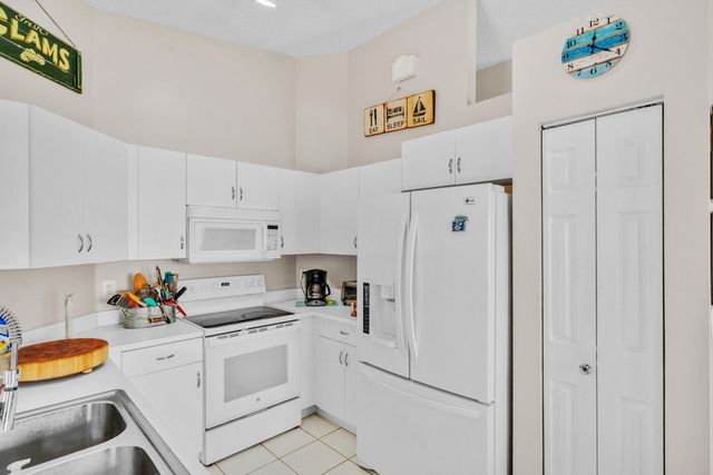 4255 NW 1st Drive, Deerfield Beach, FL 33442