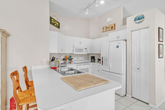 4255 NW 1st Drive, Deerfield Beach, FL 33442