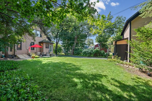 610 W Main Street, West Dundee, IL 60118