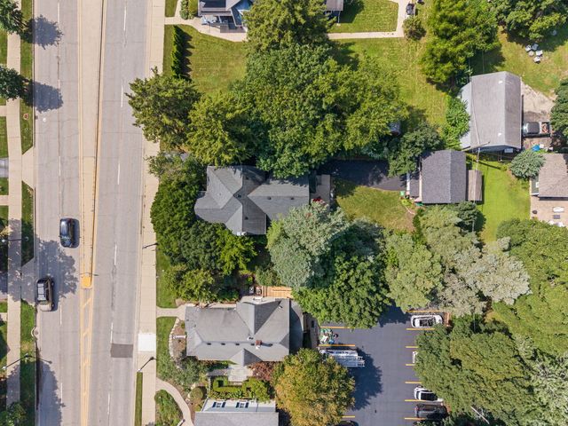 610 W Main Street, West Dundee, IL 60118