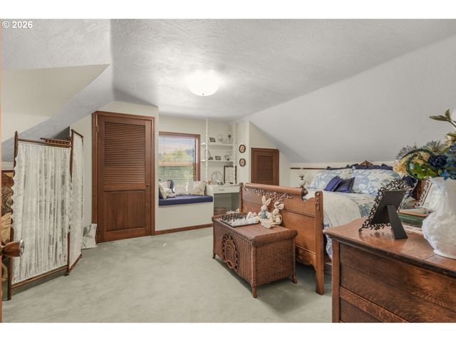 4370 EAGLE CREST Rd, Salem, OR 97304