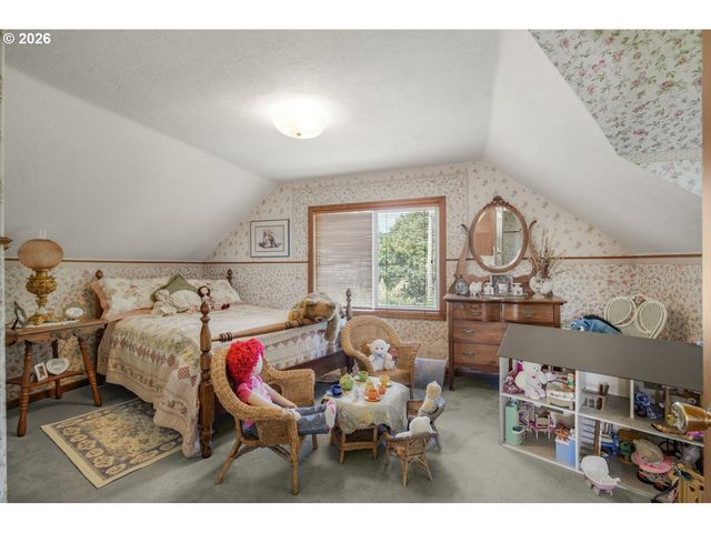 4370 EAGLE CREST Rd, Salem, OR 97304