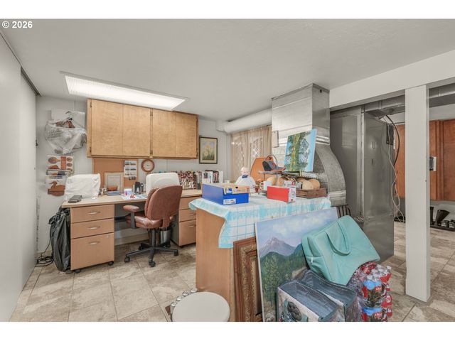 4370 EAGLE CREST Rd, Salem, OR 97304