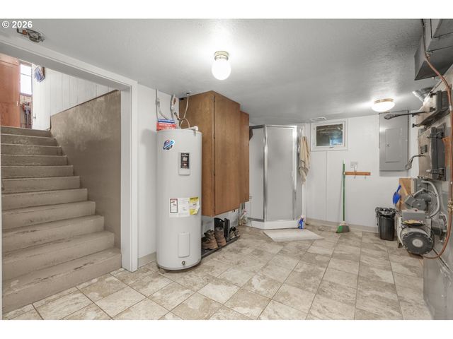 4370 EAGLE CREST Rd, Salem, OR 97304