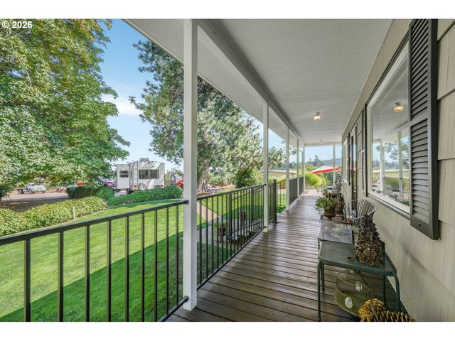 4370 EAGLE CREST Rd, Salem, OR 97304