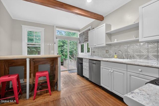 852 Myrtle Avenue, Albany, NY 12208