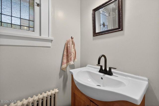 852 Myrtle Avenue, Albany, NY 12208