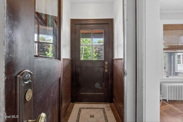 852 Myrtle Avenue, Albany, NY 12208