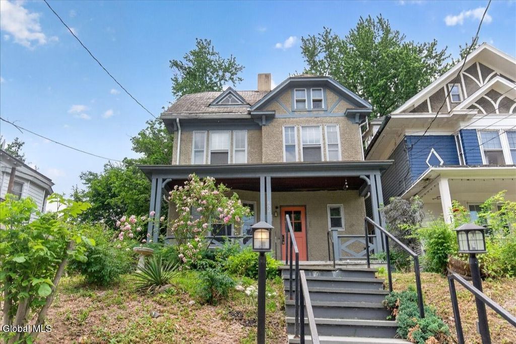 852 Myrtle Avenue, Albany, NY 12208