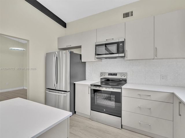 8813 Paradise Court 8813, Tamarac, FL 33321