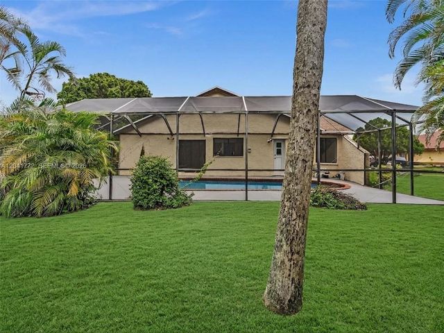 8813 Paradise Court 8813, Tamarac, FL 33321