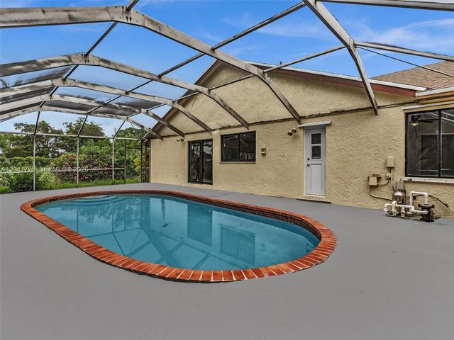8813 Paradise Court 8813, Tamarac, FL 33321
