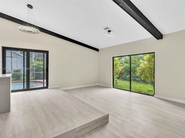 8813 Paradise Court 8813, Tamarac, FL 33321