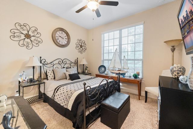 1026 Pleasant Pines Lane, Pinehurst, TX 77362