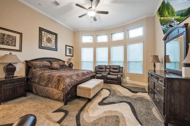 1026 Pleasant Pines Lane, Pinehurst, TX 77362