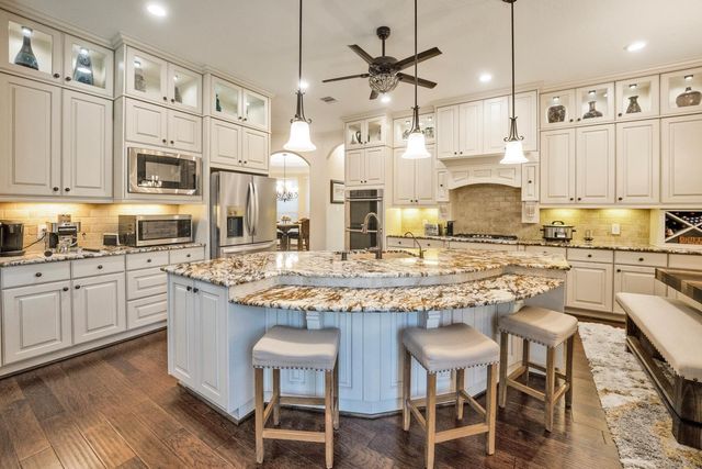 1026 Pleasant Pines Lane, Pinehurst, TX 77362