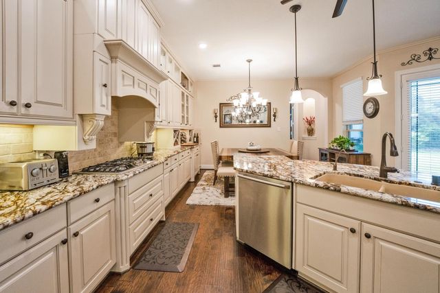 1026 Pleasant Pines Lane, Pinehurst, TX 77362