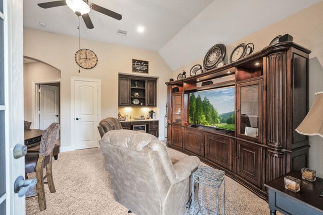 1026 Pleasant Pines Lane, Pinehurst, TX 77362
