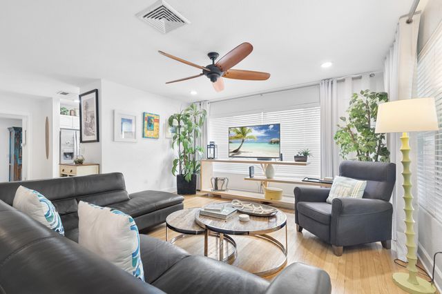 1601 S PALMWAY, Lake Worth Beach, FL 33460