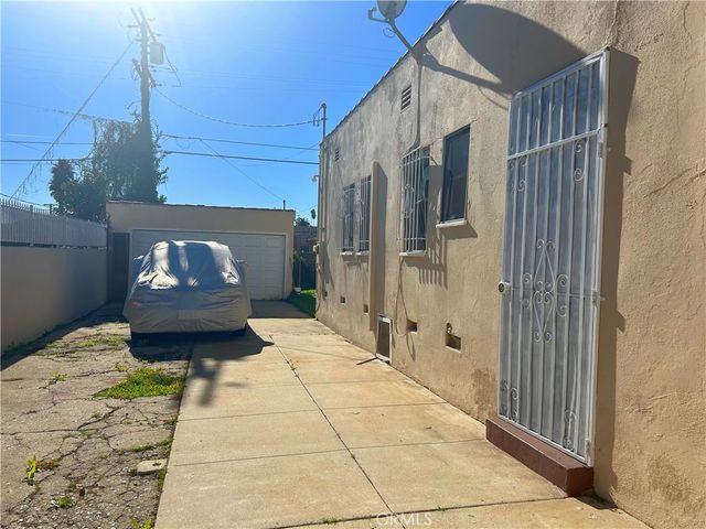 1418 W 93rd, Los Angeles, CA 90047