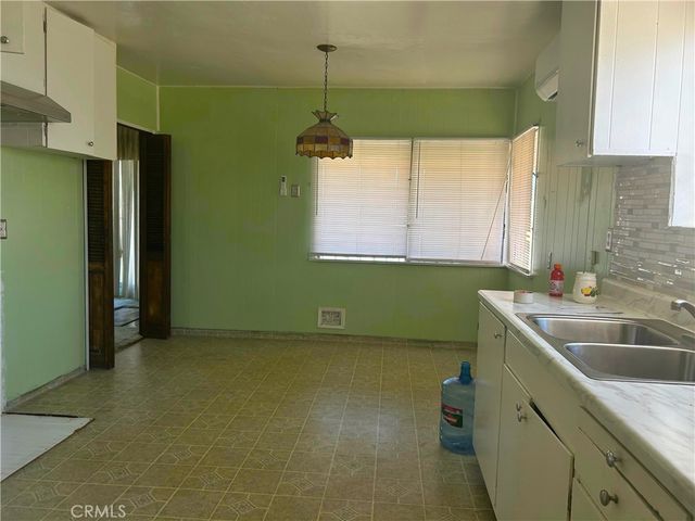 1418 W 93rd, Los Angeles, CA 90047