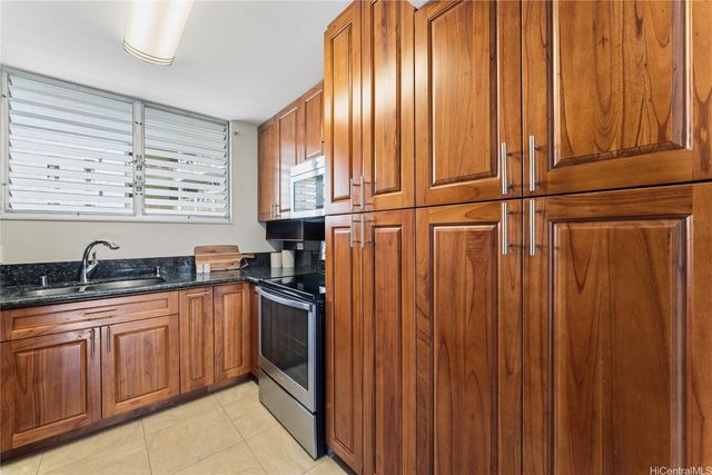 1717 Ala Wai Boulevard 804, Honolulu, HI 96815