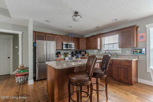100 Liberty Ln, Bardstown, KY 40004