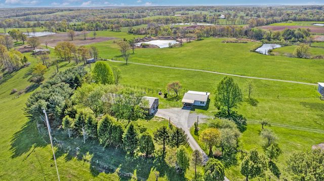 455 Muddy Branch Road, Pikeville, TN 37367