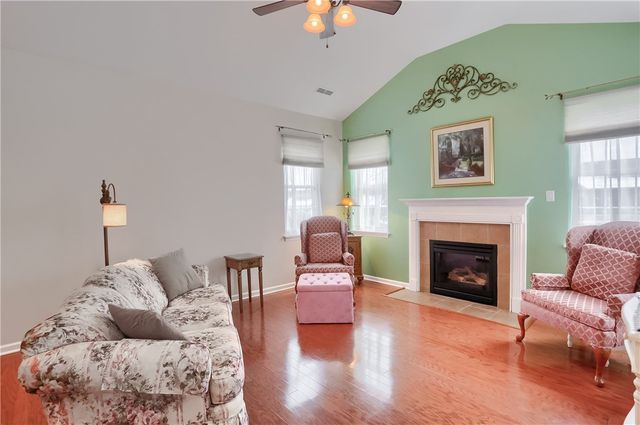 2164 Isleworth Lane, Cranberry Twp, PA 16066