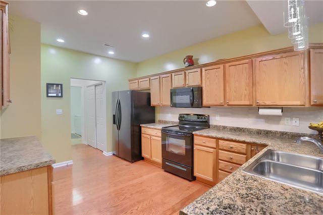 2164 Isleworth Lane, Cranberry Twp, PA 16066