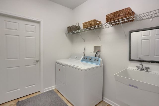 2164 Isleworth Lane, Cranberry Twp, PA 16066