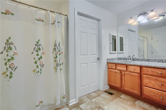 2164 Isleworth Lane, Cranberry Twp, PA 16066