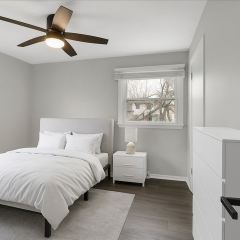 406 N Park Drive, Glenwood, IL 60425