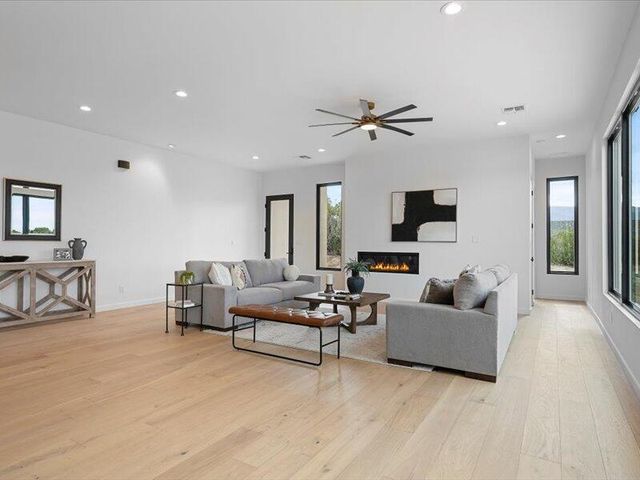 19 Anasazi Trail, Sandia Park, NM 87047