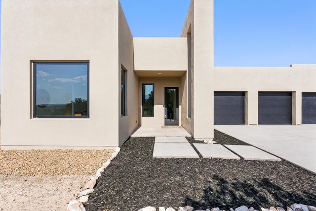 19 Anasazi Trail, Sandia Park, NM 87047