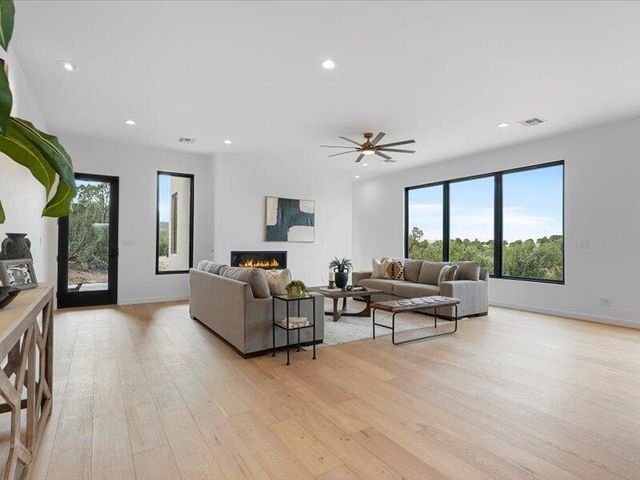 19 Anasazi Trail, Sandia Park, NM 87047