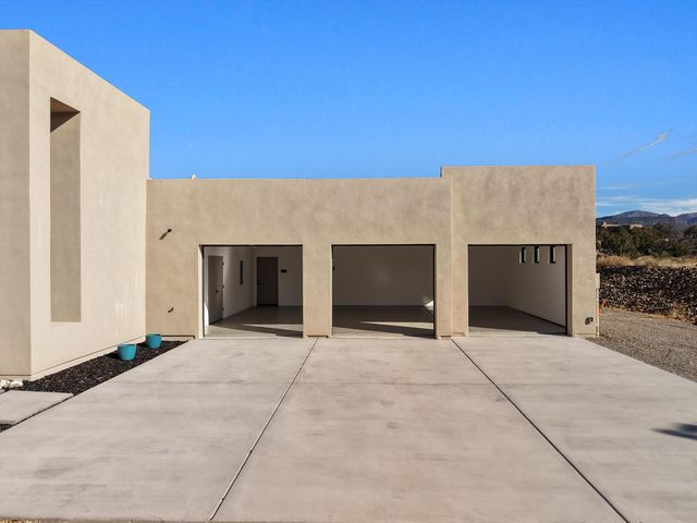 19 Anasazi Trail, Sandia Park, NM 87047