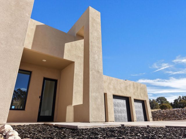 19 Anasazi Trail, Sandia Park, NM 87047