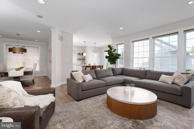 1251 PARK ST, Robbinsville, NJ 08691