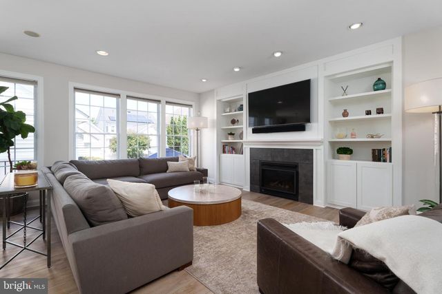 1251 PARK ST, Robbinsville, NJ 08691